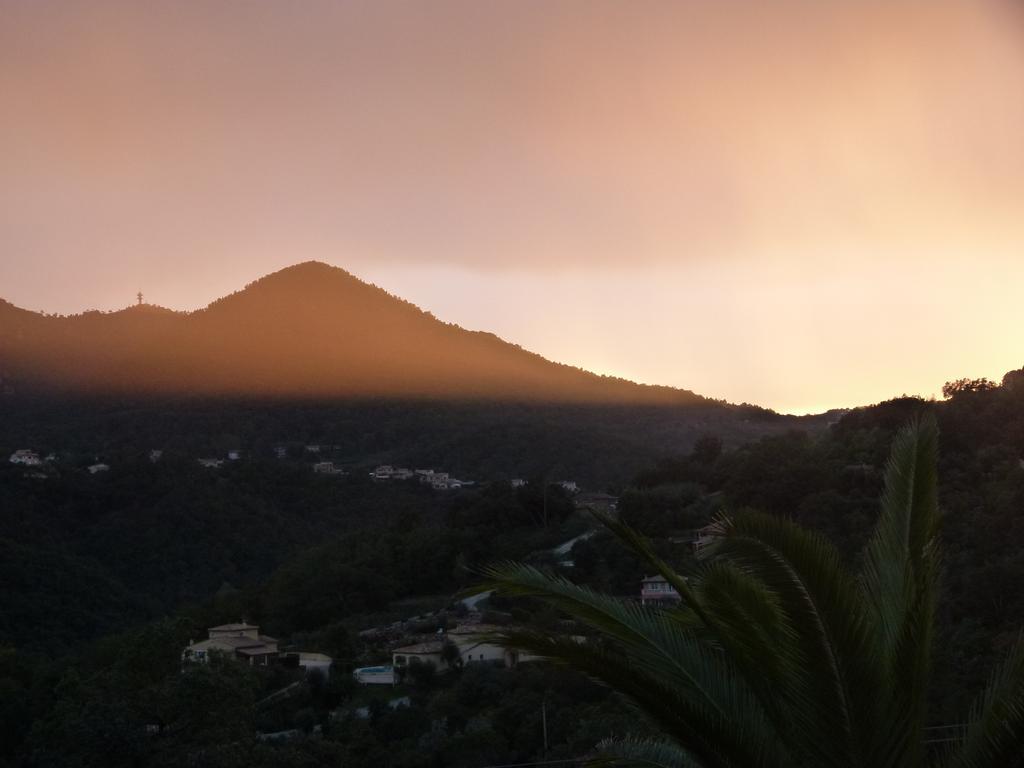 Apartmán Soleil Rouge Les Adrets-de-l'Esterel Exteriér fotografie